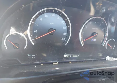 2014 BMW M5 из США, поврежденный, VIN WBSFV9C54ED097798